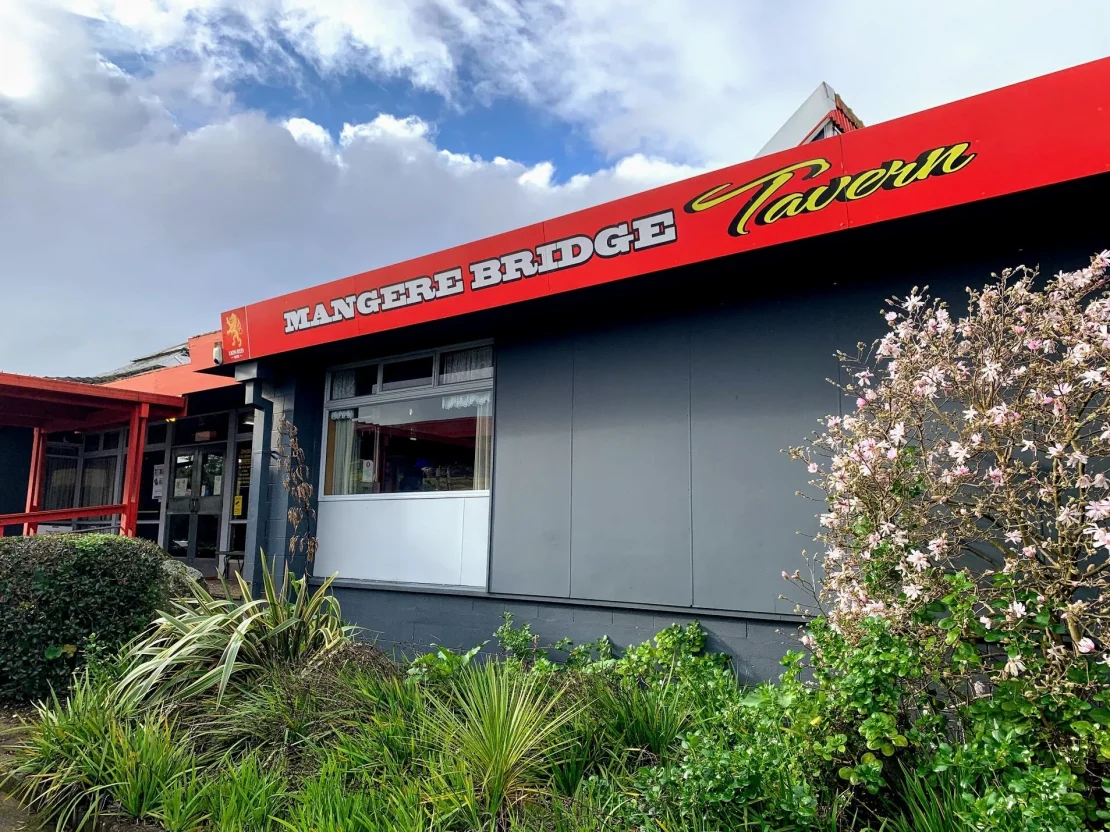 5 mangere bridge tavern